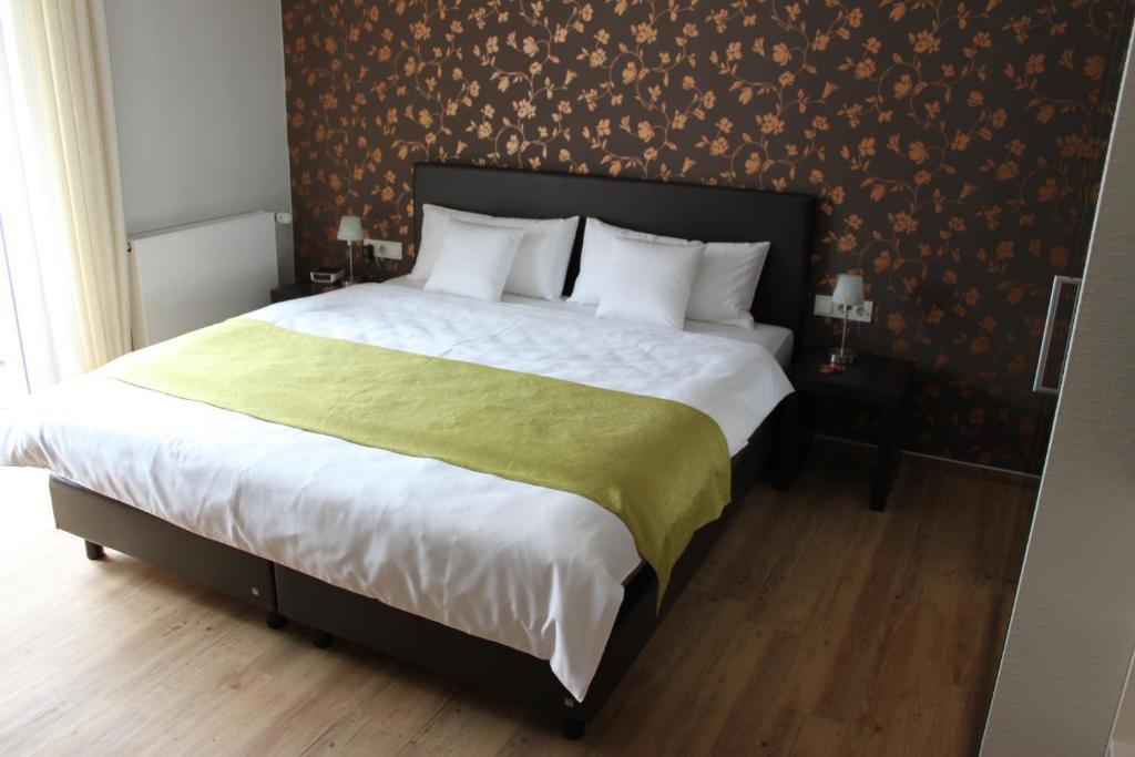 Hotel Feriendomizil Am Lindenplatz à Bullay Chambre photo