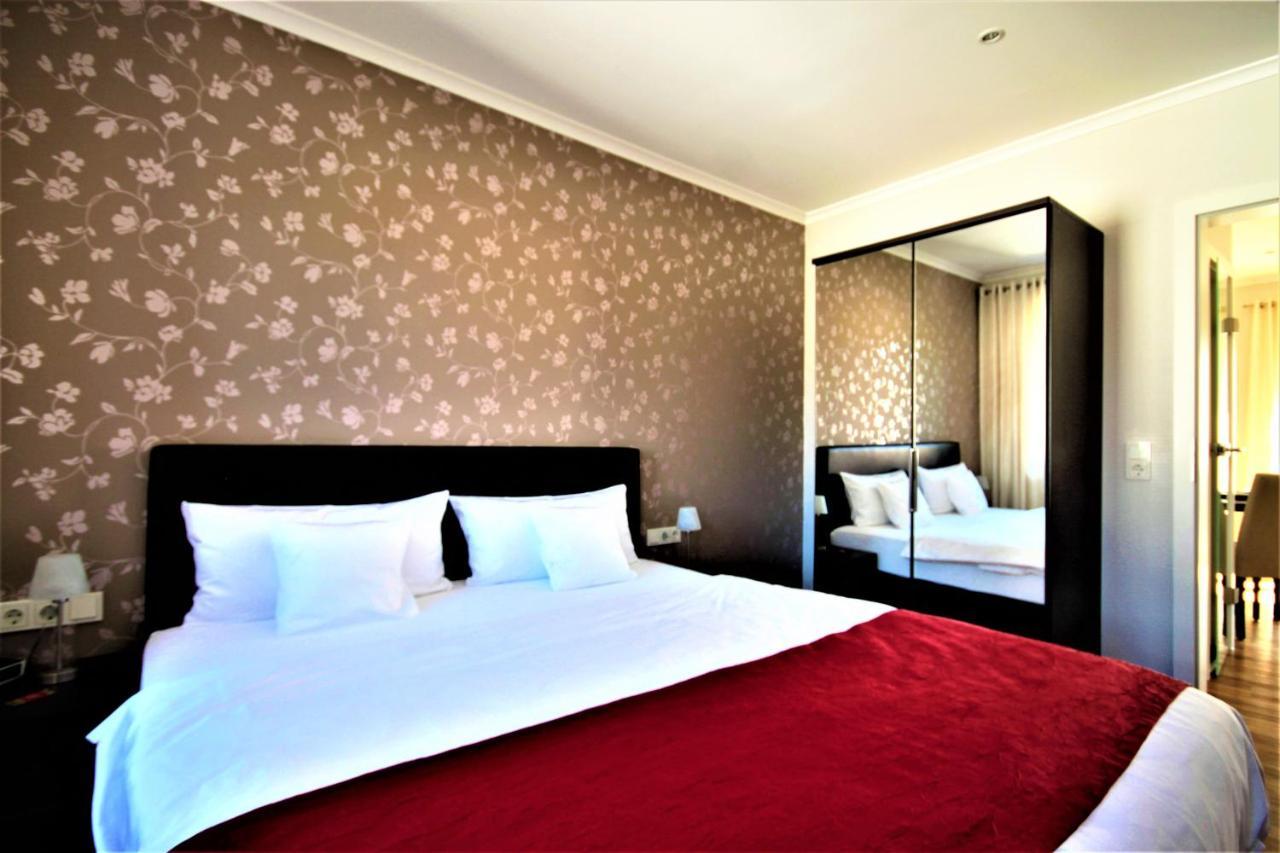 Hotel Feriendomizil Am Lindenplatz à Bullay Extérieur photo