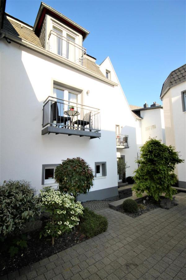 Hotel Feriendomizil Am Lindenplatz à Bullay Extérieur photo